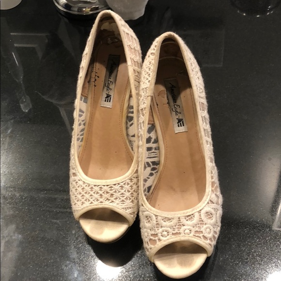 Moderate use American Eagle wedges - Picture 1 of 6